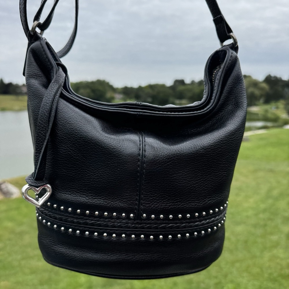 Brighton Black Pebbled Leather Crossbody Pretty Tough Roxie U273859 Heart Charm